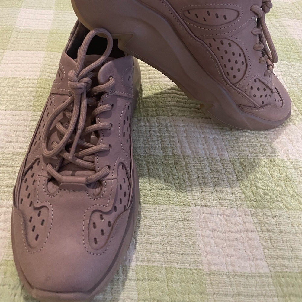 Ecco Woodrose Purple Lace Up Platform Chunky Sneakers